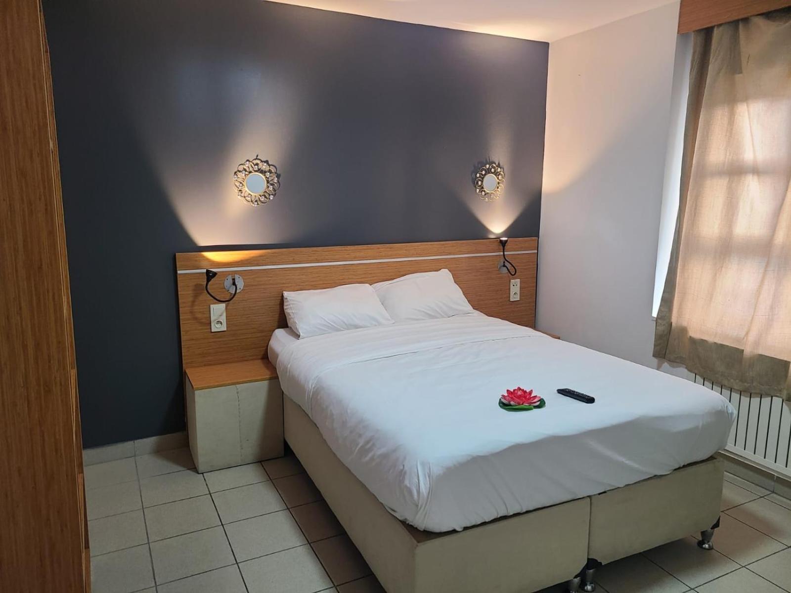 Hotel Victoire, Poitiers Gare Exteriör bild